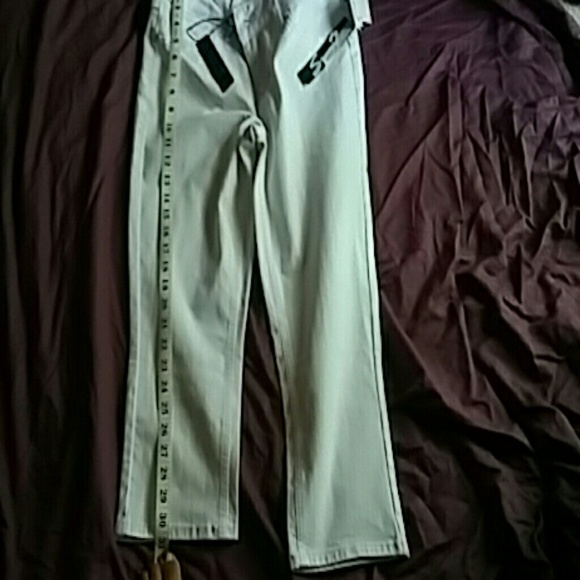 Jean - Picture 4 of 4